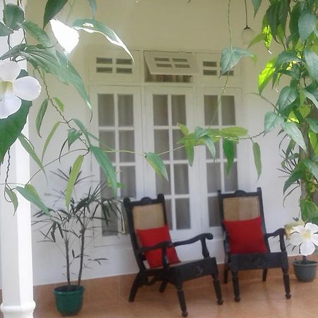 Anusha Apartment 15 Homestay Galle Esterno foto