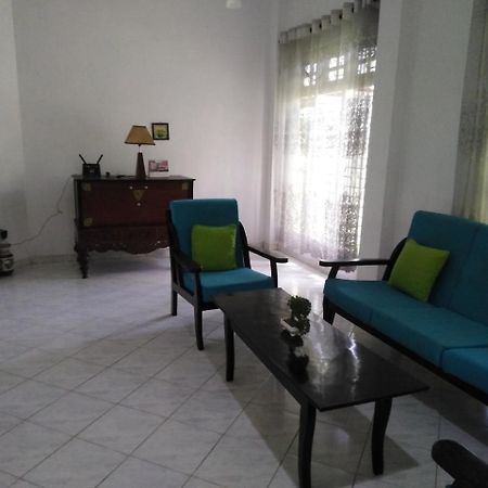 Anusha Apartment 15 Homestay Galle Esterno foto