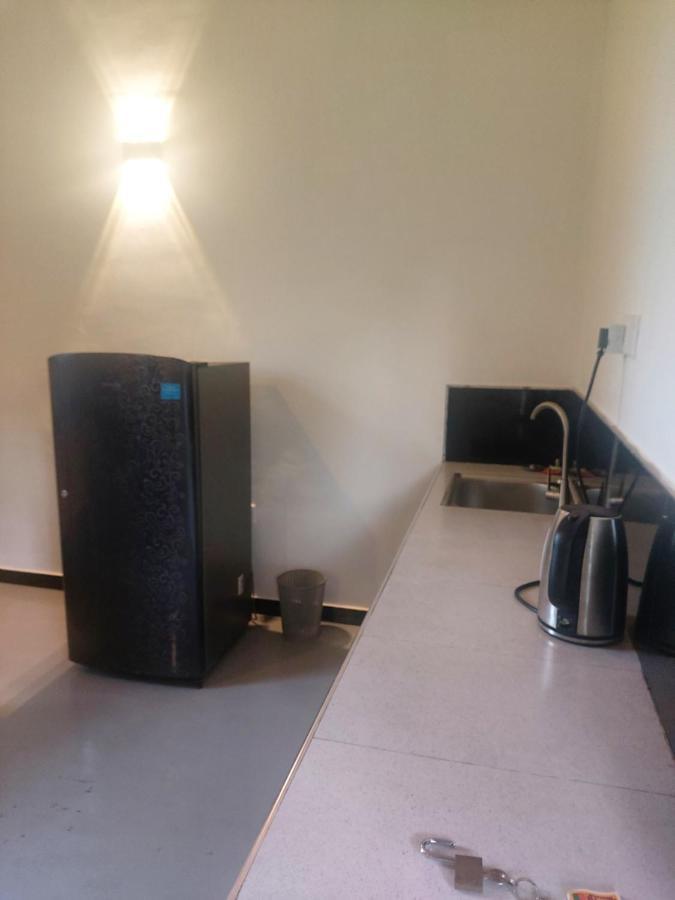 Anusha Apartment 15 Homestay Galle Esterno foto
