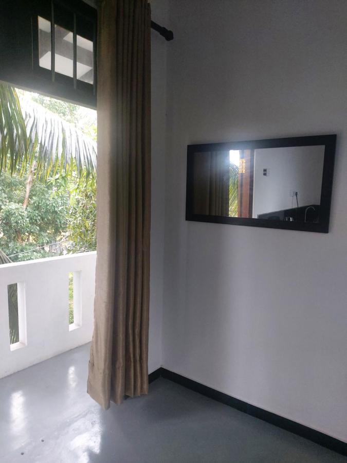 Anusha Apartment 15 Homestay Galle Esterno foto