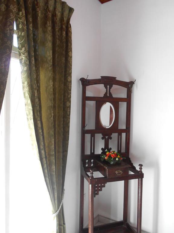 Anusha Apartment 15 Homestay Galle Esterno foto