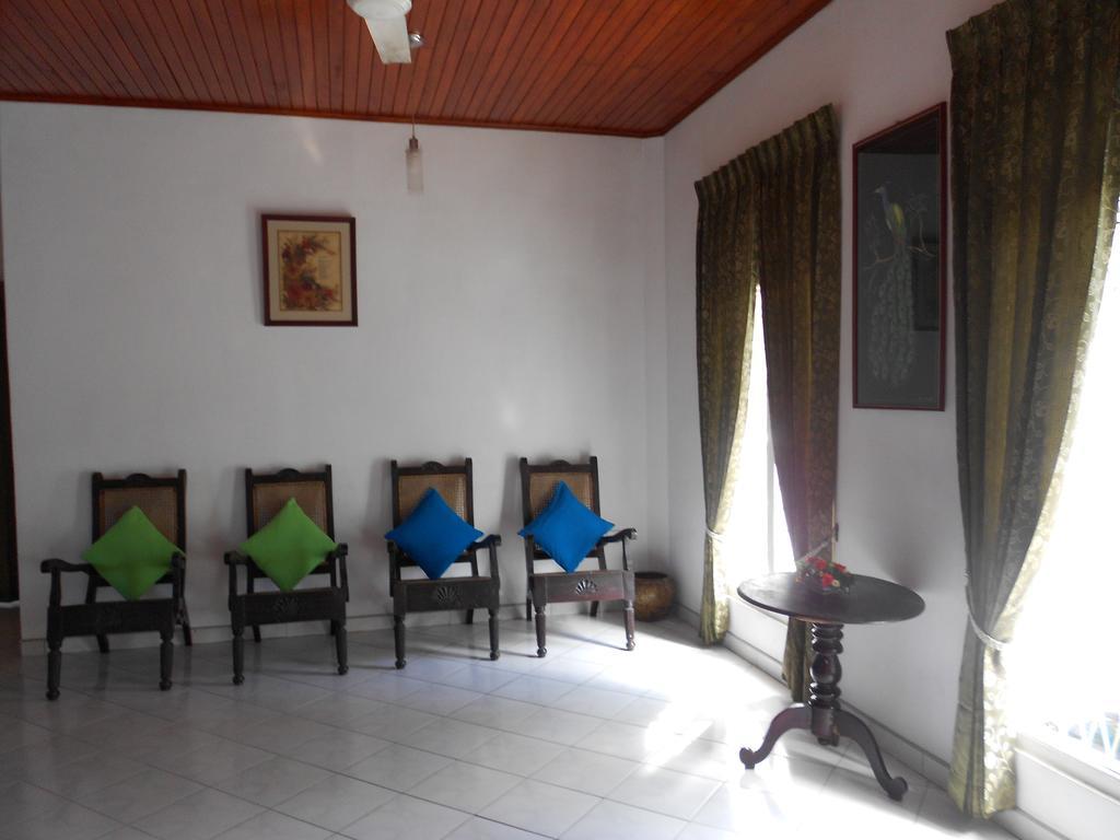 Anusha Apartment 15 Homestay Galle Esterno foto