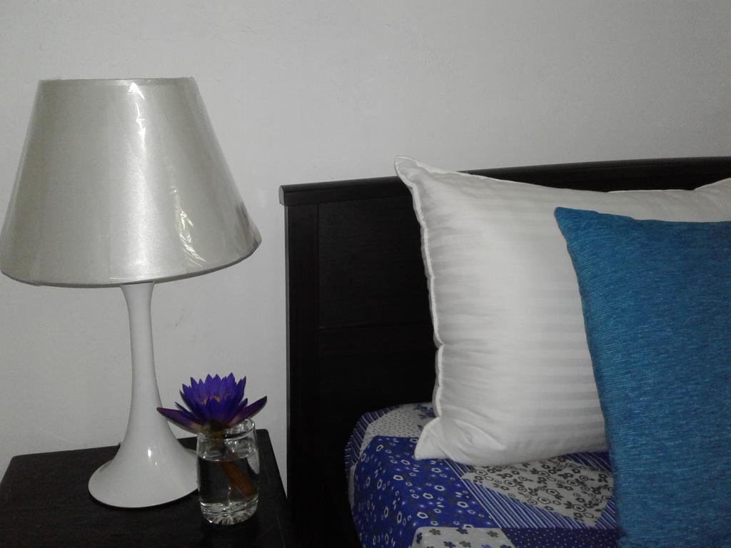 Anusha Apartment 15 Homestay Galle Esterno foto