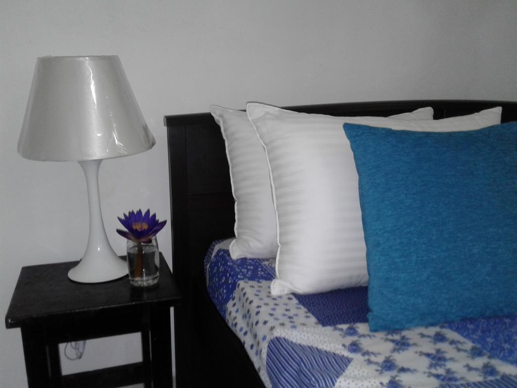 Anusha Apartment 15 Homestay Galle Esterno foto