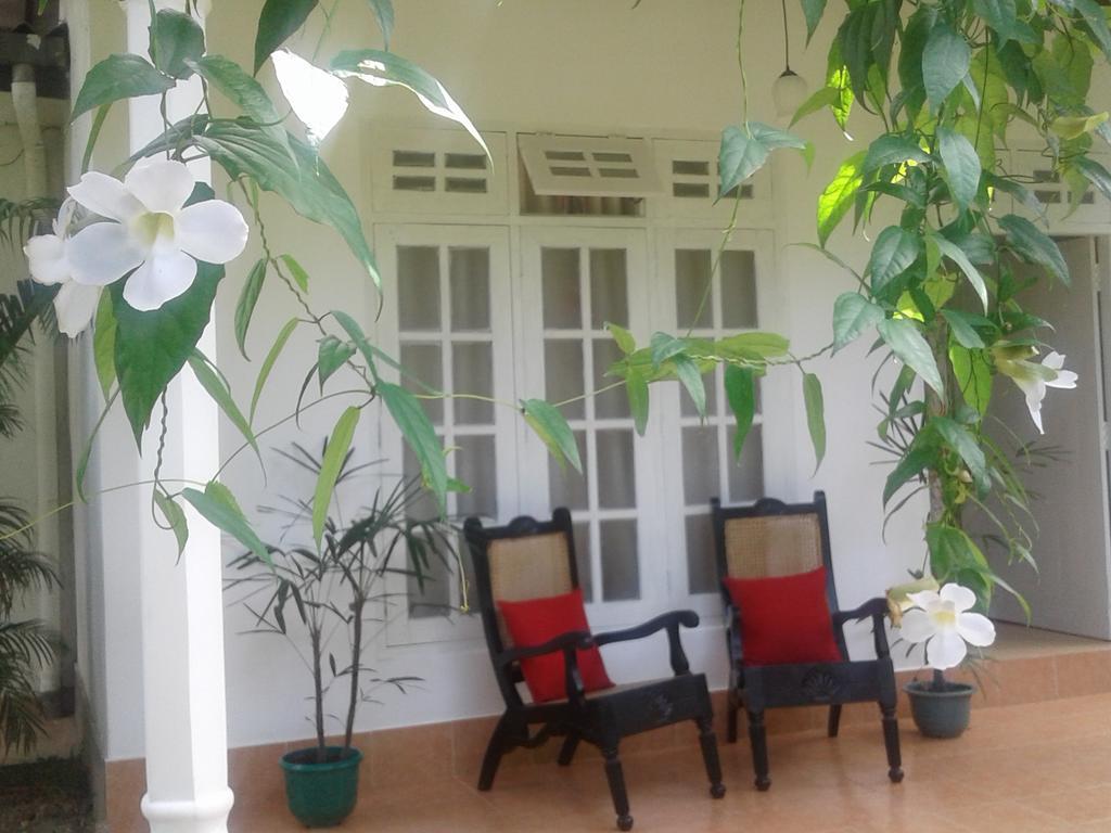 Anusha Apartment 15 Homestay Galle Esterno foto