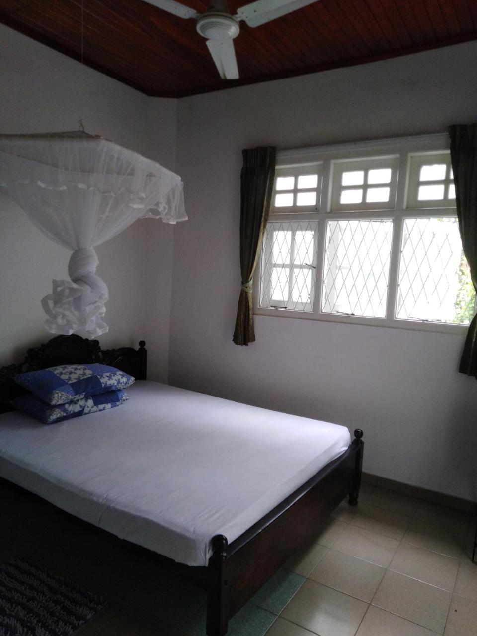 Anusha Apartment 15 Homestay Galle Esterno foto