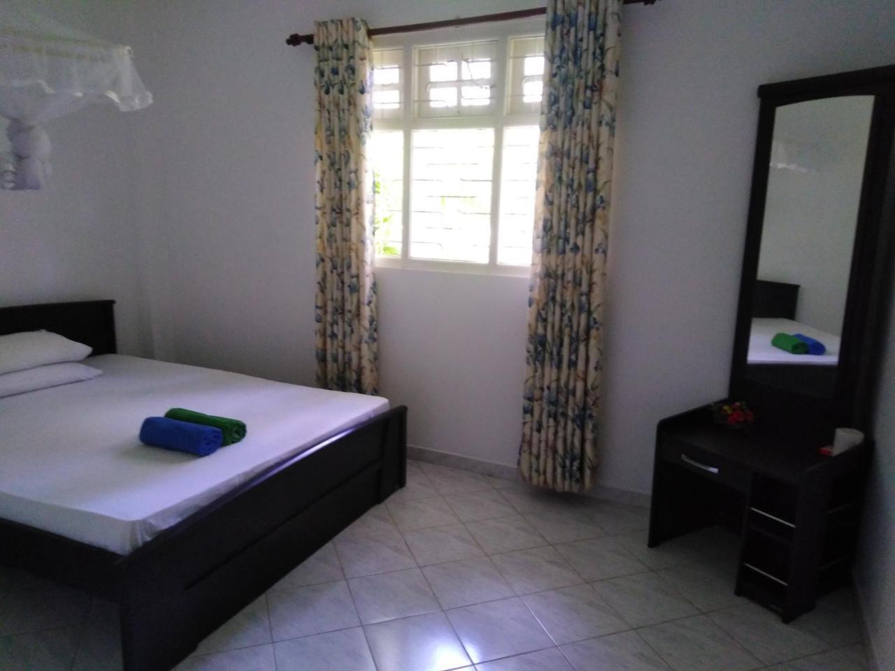 Anusha Apartment 15 Homestay Galle Esterno foto