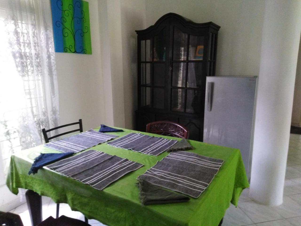 Anusha Apartment 15 Homestay Galle Esterno foto