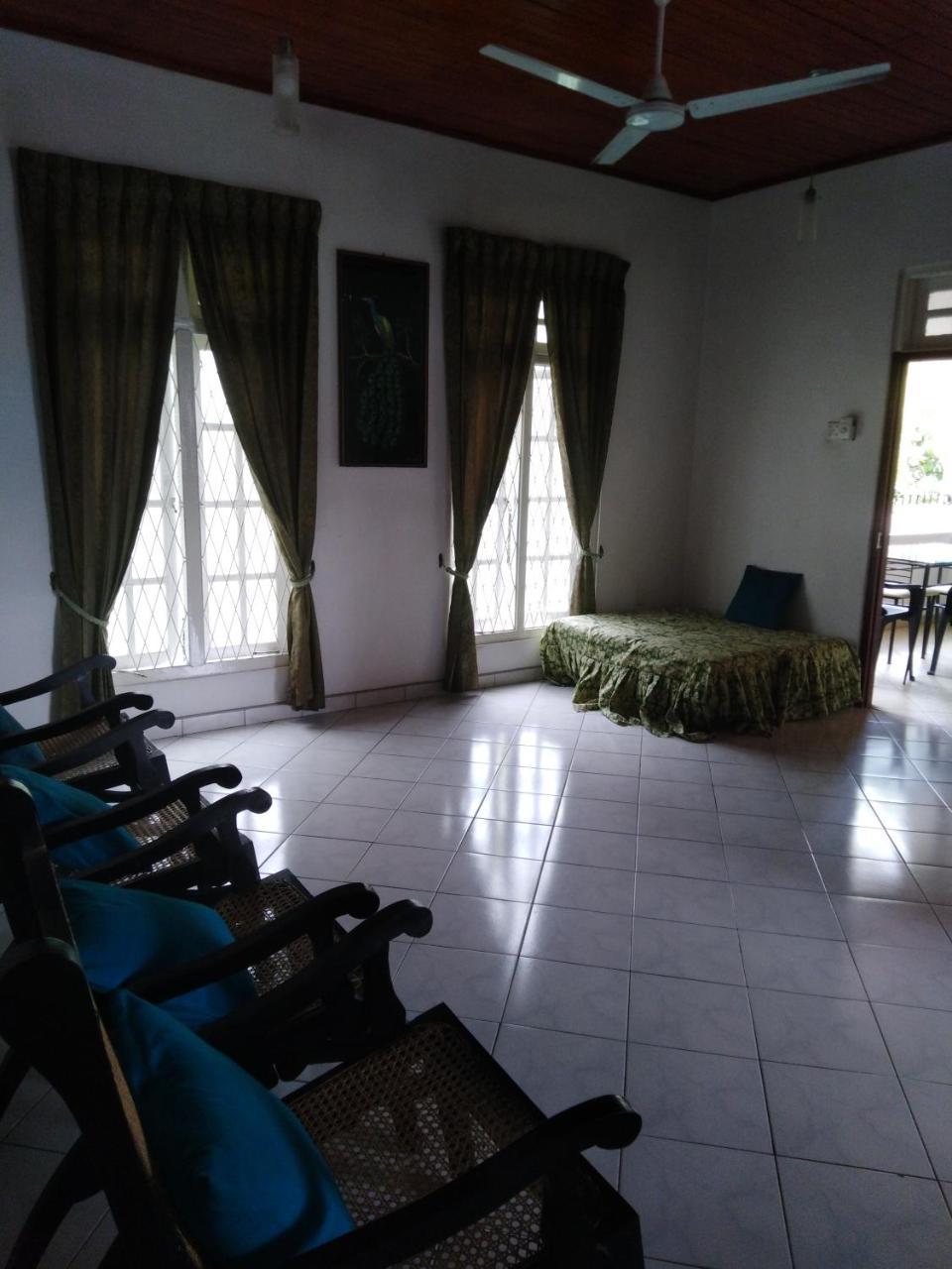 Anusha Apartment 15 Homestay Galle Esterno foto