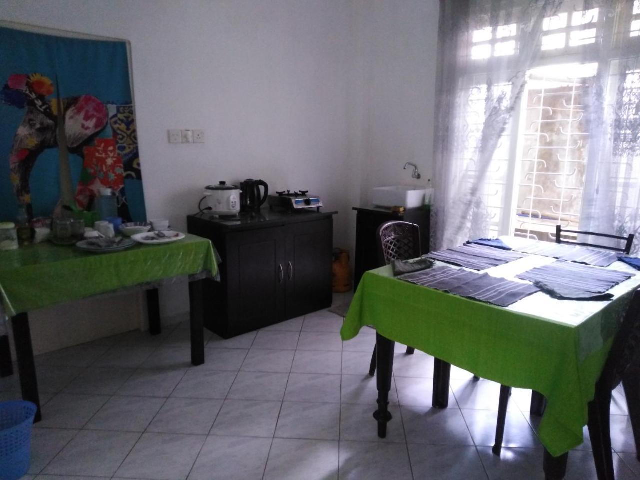 Anusha Apartment 15 Homestay Galle Esterno foto